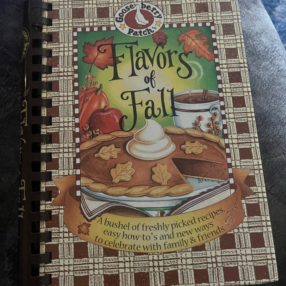 Gooseberry Patch Flavors of Fall Cookbook